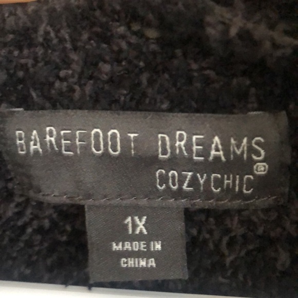 Barefoot Dreams Cozy Chic Geometric Print Plush Cardigan Carbon Black/Green - Picture 5 of 7